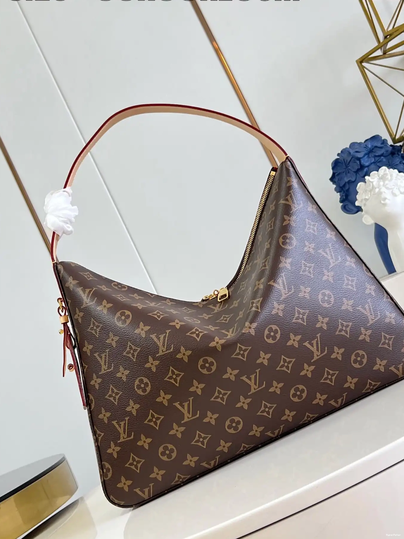 VUITTON MM-39x30x10cm LOUIS Slouchy 0605